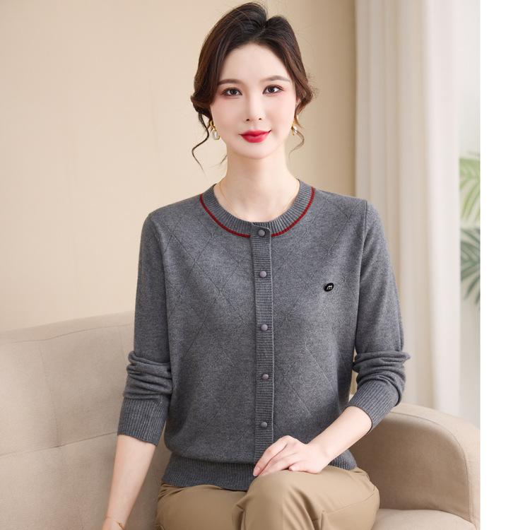 Sweater Fashionable Women's Clothing Spring Clothes Mother Clothes Women's Sweater Women's Sweater High Elastic 40 Years Old 50 Years Old