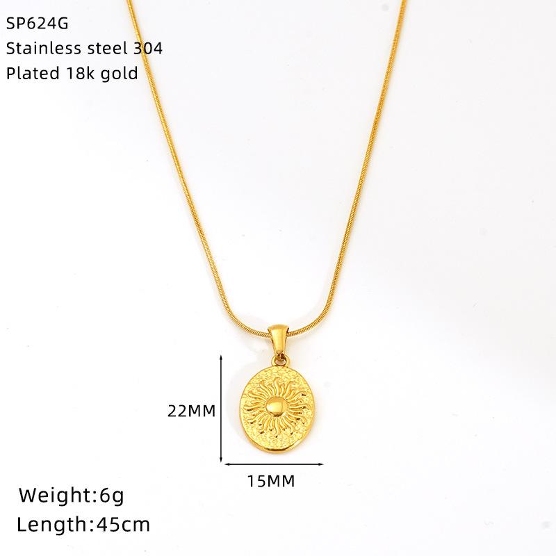 

Retro Stainless Steel Tarot Sun Square Necklace Women S High-End Titanium Steel Jewelry