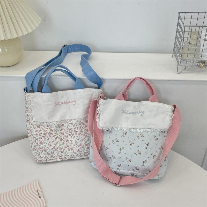 Spring and Summer Pastoral Splicing Floral Hand-held Canvas Bag Shoulder Messenger Bag Large-capacity Commuter Hand Carry