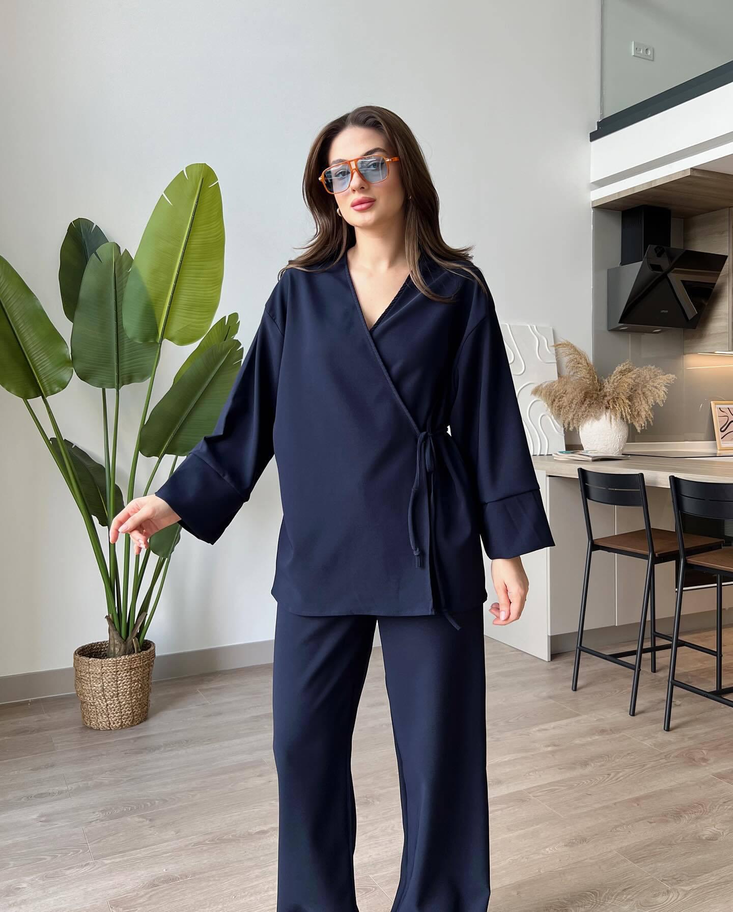 

Elegant Women s European & American Fashion Long-Sleeve Top and Loose Pants Set - Comfortable & Stylish. XL