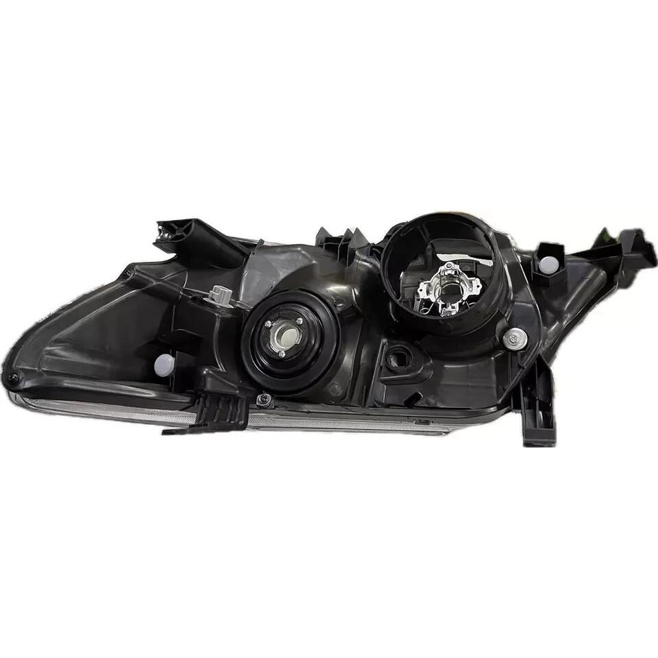 Faro per Toyota Fortuner Tipo 2 (Lato destro) Senza Motore Regolabile 2012-2016