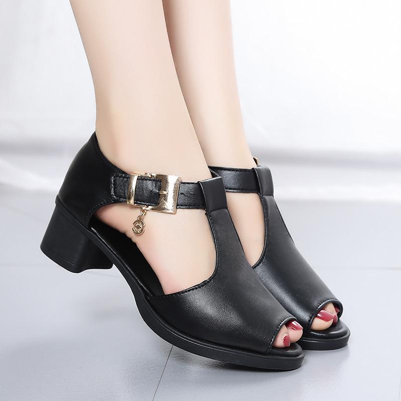 

Модные повседневные сандалии с толстым каблуком и пряжкой с открытым носком для мамы, женские летние 2025, новый большой размер, сандалии для мамы, женская обувь 35 чёрный