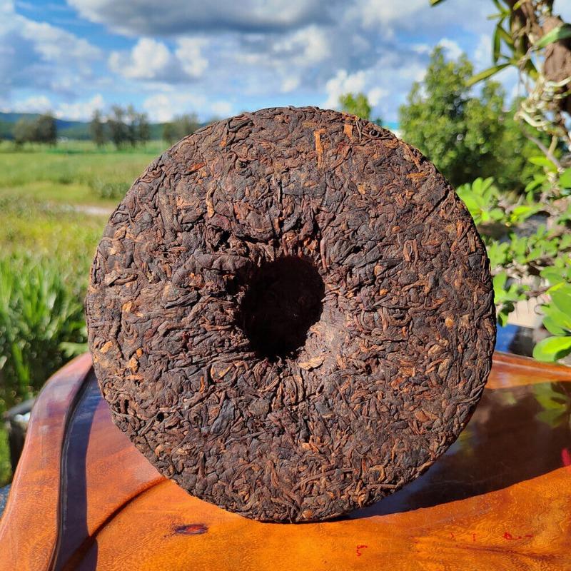 357g Alter Banzhang Pu'er Reifer Tee Banzhang Golden Buds Tribute Cake Sieben Kuchen