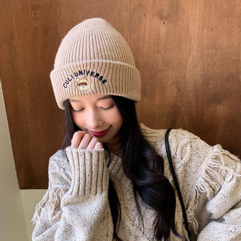 Knitted Hat for Autumn and Winter, Unisex, Warm and Versatile, Korean Style Cute Bear Design, Fleece-lined, Ear-protecting, Casual and Fashionable