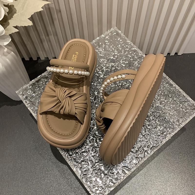 Thick-bottomed fairy wind-cool slippers female outer wear 2025 summer new fashion Roman pearl muffin cool slippers female