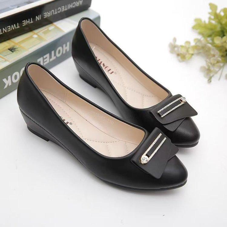 

Осень новая всесезонная мелкая однотонная обувь на плоской подошве маленькие кожаные туфли Doudou 35 чёрный