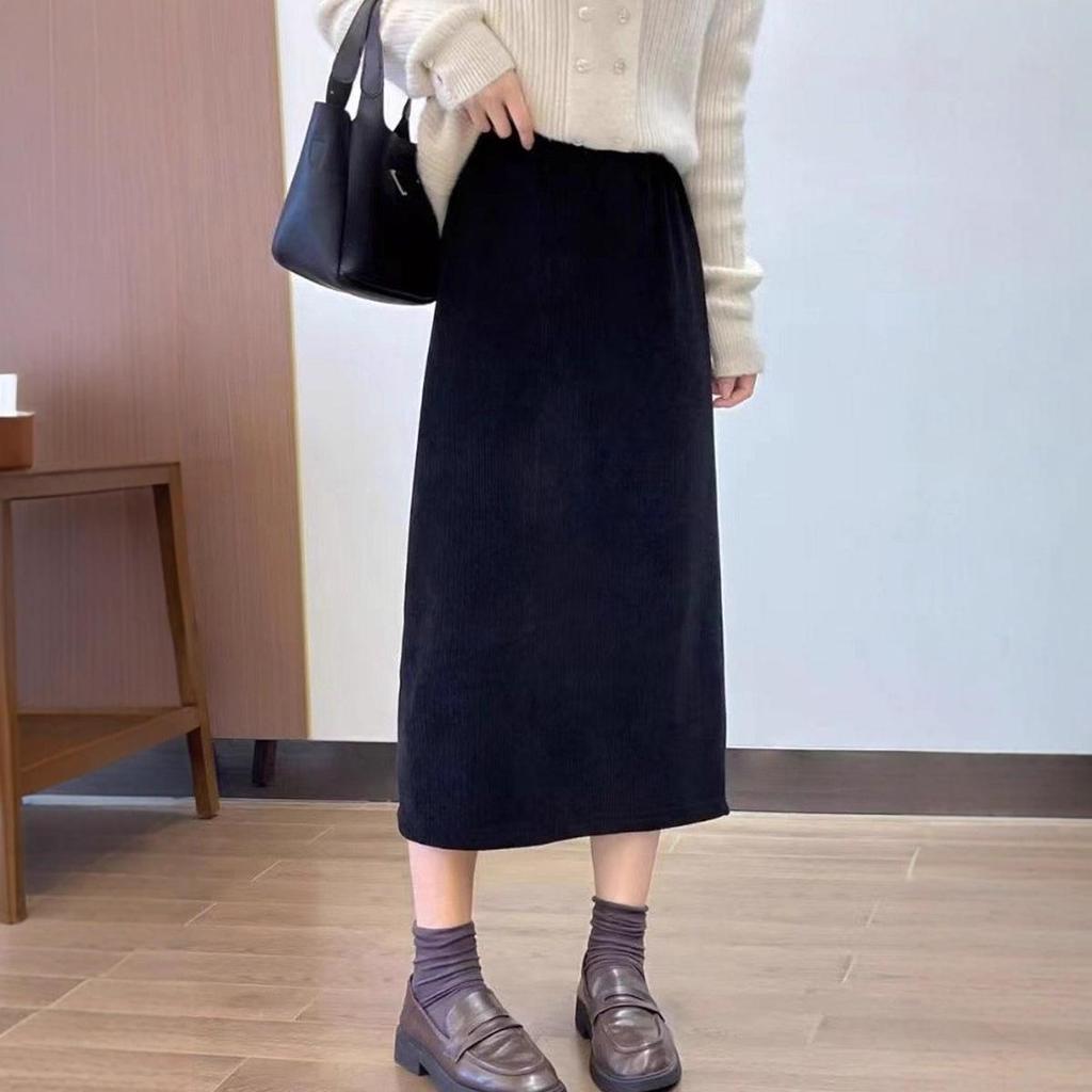 Women's High-Waist Black Corduroy Pencil Skirt - Mid-Length, Slim-Fit, Plus Velvet for Autumn/Winter 2025