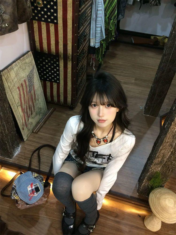 Long Sleeve Y2K T-shirts For Girls Printed Party Wear Women Sexy Tees Lady Fashion T-shirts