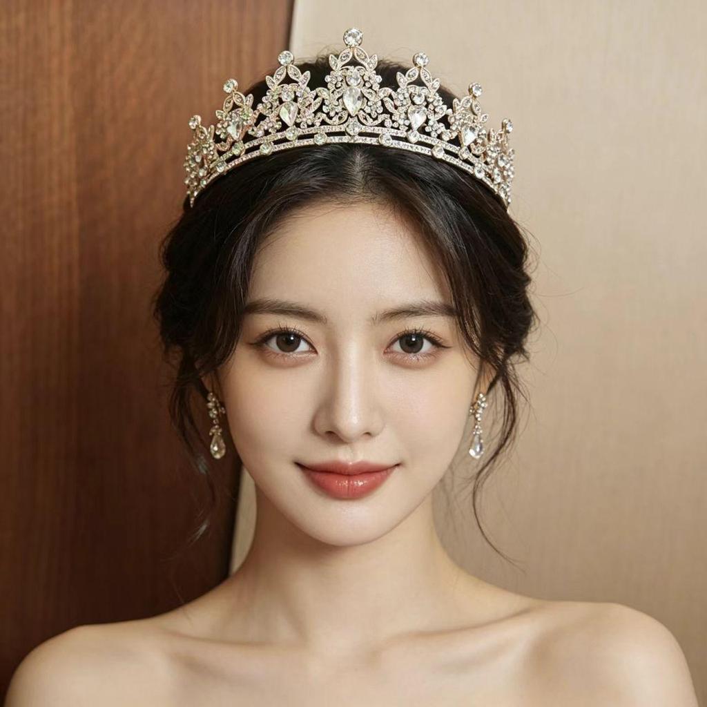 Elegant Rhinestone Princess Crown: Stylish High-End Headwear for Parties & Birthdays