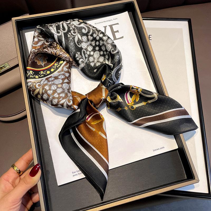 100% Natural Silk Square Scarf Women Bandana Headscarf Scarves Shawls Square Neck Foulard Wraps cachecol femme schals bufanda