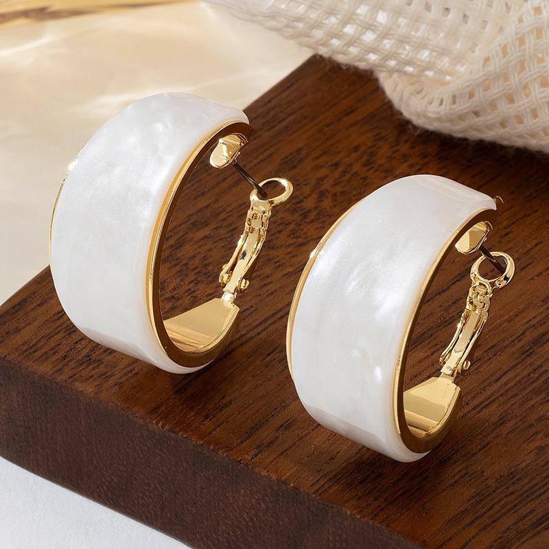 

Модні сережки-краплі для жіночих прикрас білий