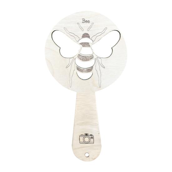 Wooden Nature Art Frame Hollow Butterfly Bee Ladybug Frame Photography Prop Educational Toy for Kids Photography Enthusiasts