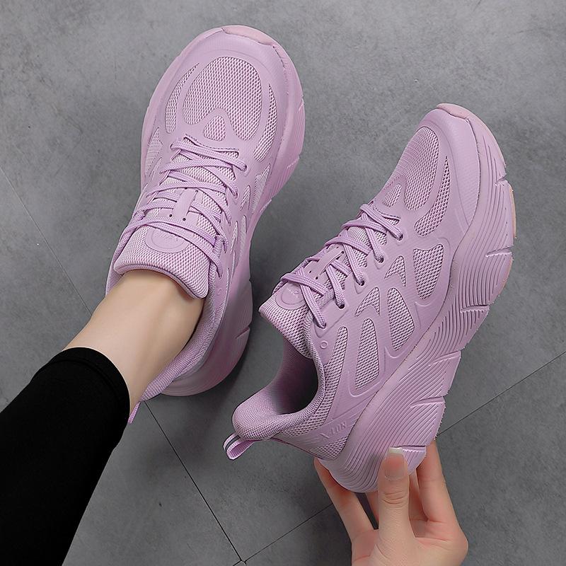 

New white dance shoes, male and female couples soft-soled high-elastic square dance sports shoes, Jiamusi walking and dancing shoes 44