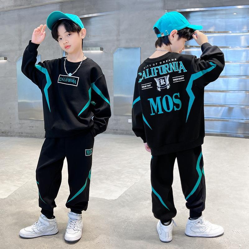 

Boys Sports Suits - New 2025 Trendy Sweaters for Spring & Autumn 130 cm