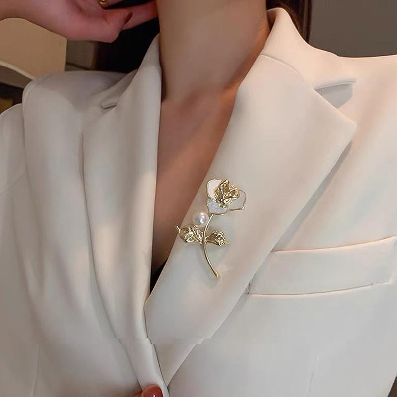 Soft Paint Rose Flower Brooches For Women Men Beauty Flower Brooch Pin Gifts Accessories