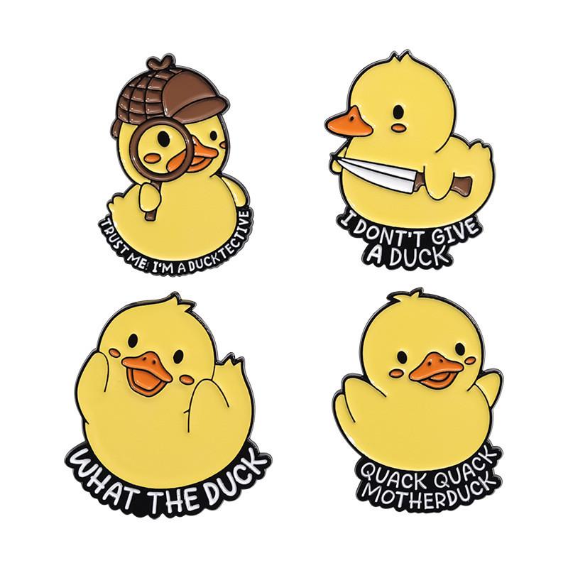 Delightful Cartoon Duck Brooch Colorful Gold Alloy Pin Perfect For Summer Accessories