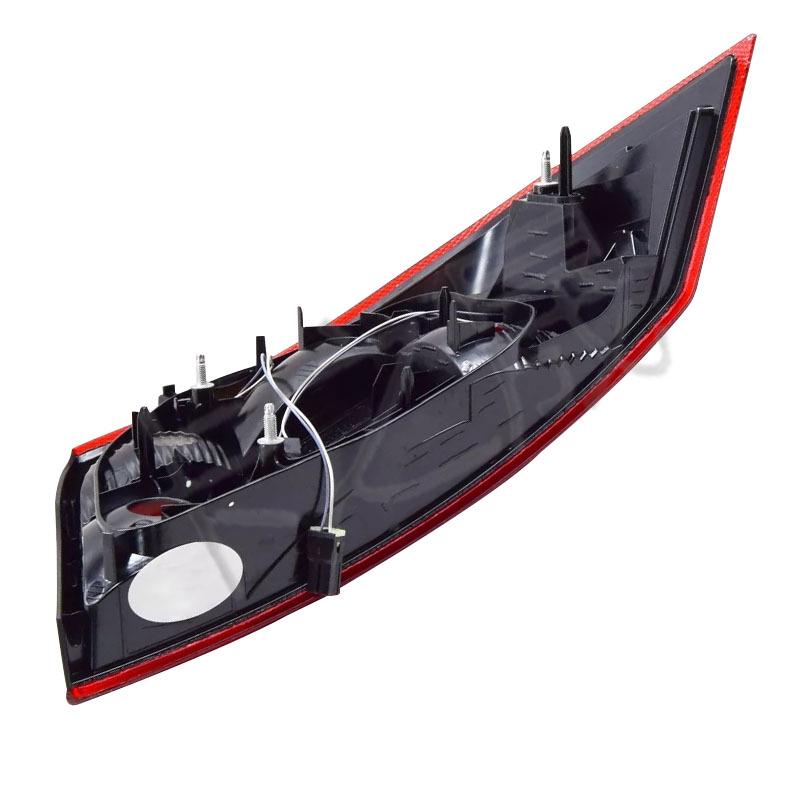 Volvo S80 Rear Taillight Assembly - Models 31213379/31213380