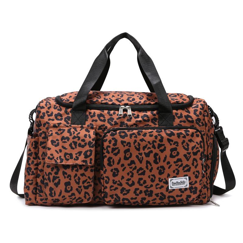 Klassisk leopardmønstret fritidsbag med stor kapasitet og tørr-våt-separasjon, flere lommer og skorom, sports- og treningsreisebag