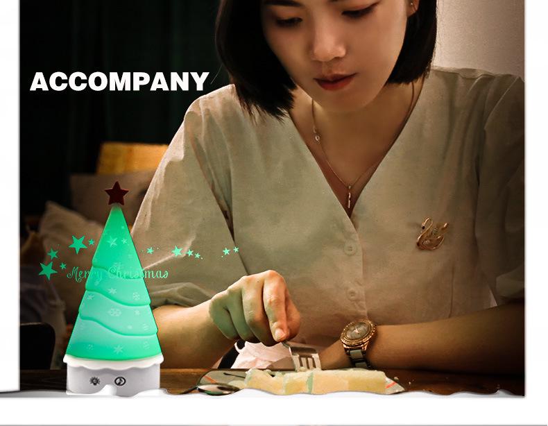 Silikon USB Weihnachtsbaum Nachtlicht für Zimmer und Wohnheime