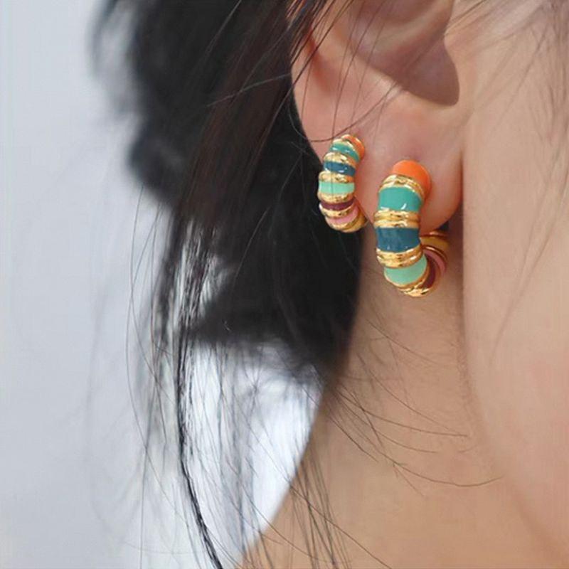 French Romantic Retro Enamel Round Gold Color Hoop Earrings for Womens 2024 New C-shaped Ear Buckle Fashion Luxury Jewelry