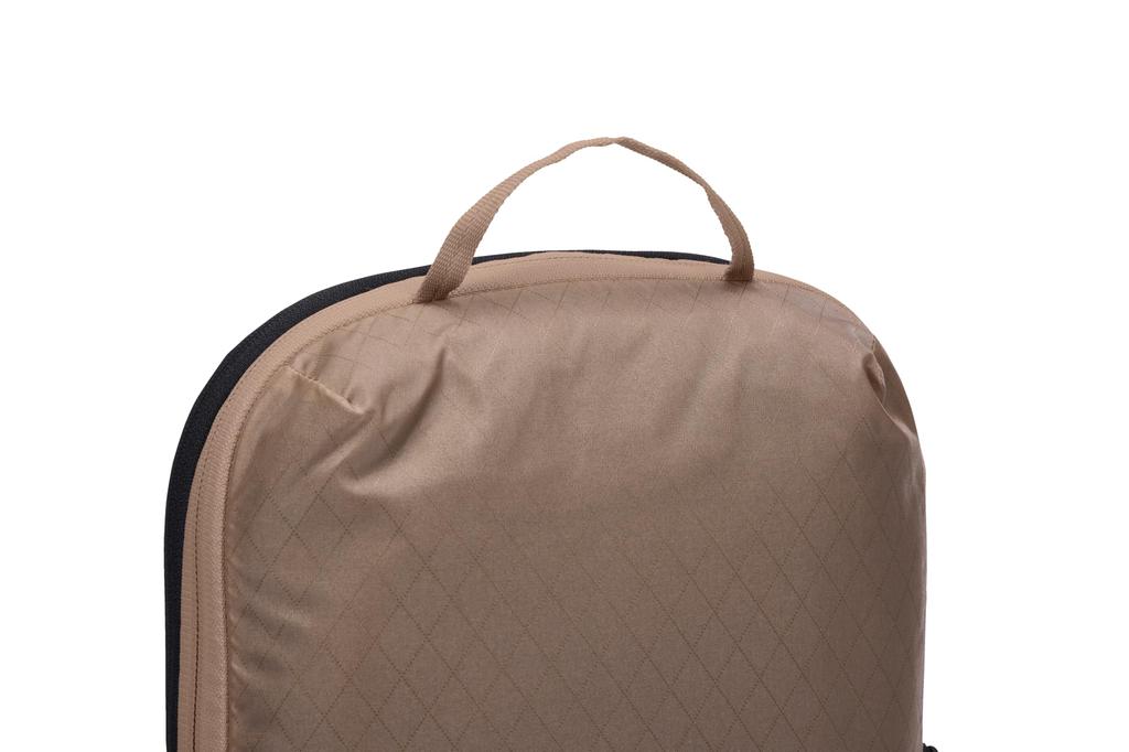 THULE Compression Packing Cube Medium Case - Durable, Water-Repellent, Holds Approximately 10 T-Shirts, 3205561 Gentle Beige