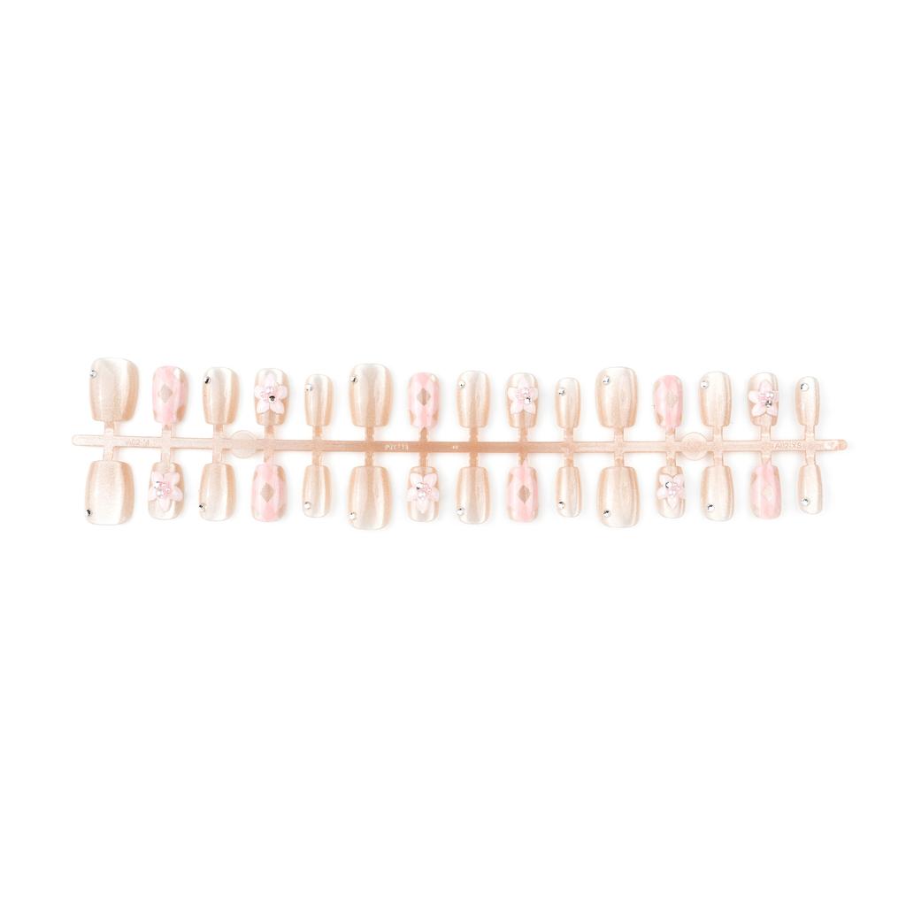 30 Pieces of Three-dimensional Small White Flower Bright Cat Eye Gilt Light Luxury Short Ladder Wearing Nail Boutique Nail Art