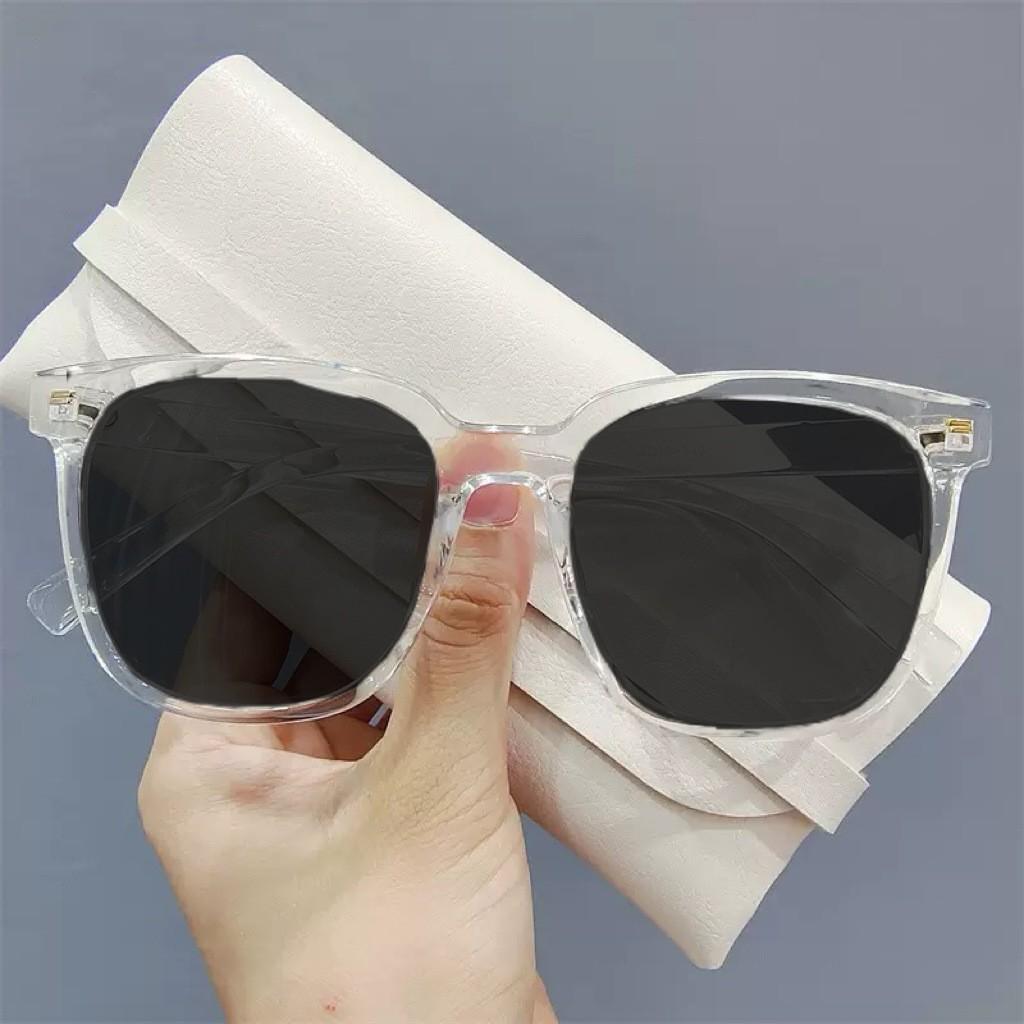 Trendy Square Frame Sunglasses with Dot Detail – Stylish Photo Prop for a Modern Look