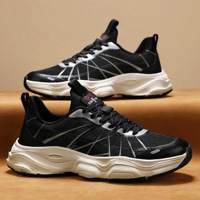 Neue Frühjahrs-Mesh-atmungsaktive Arbeitsversicherungs-Dicke-Sohle-Verschleißfeste Sport- und Freizeitschuhe Papa-Schuhe