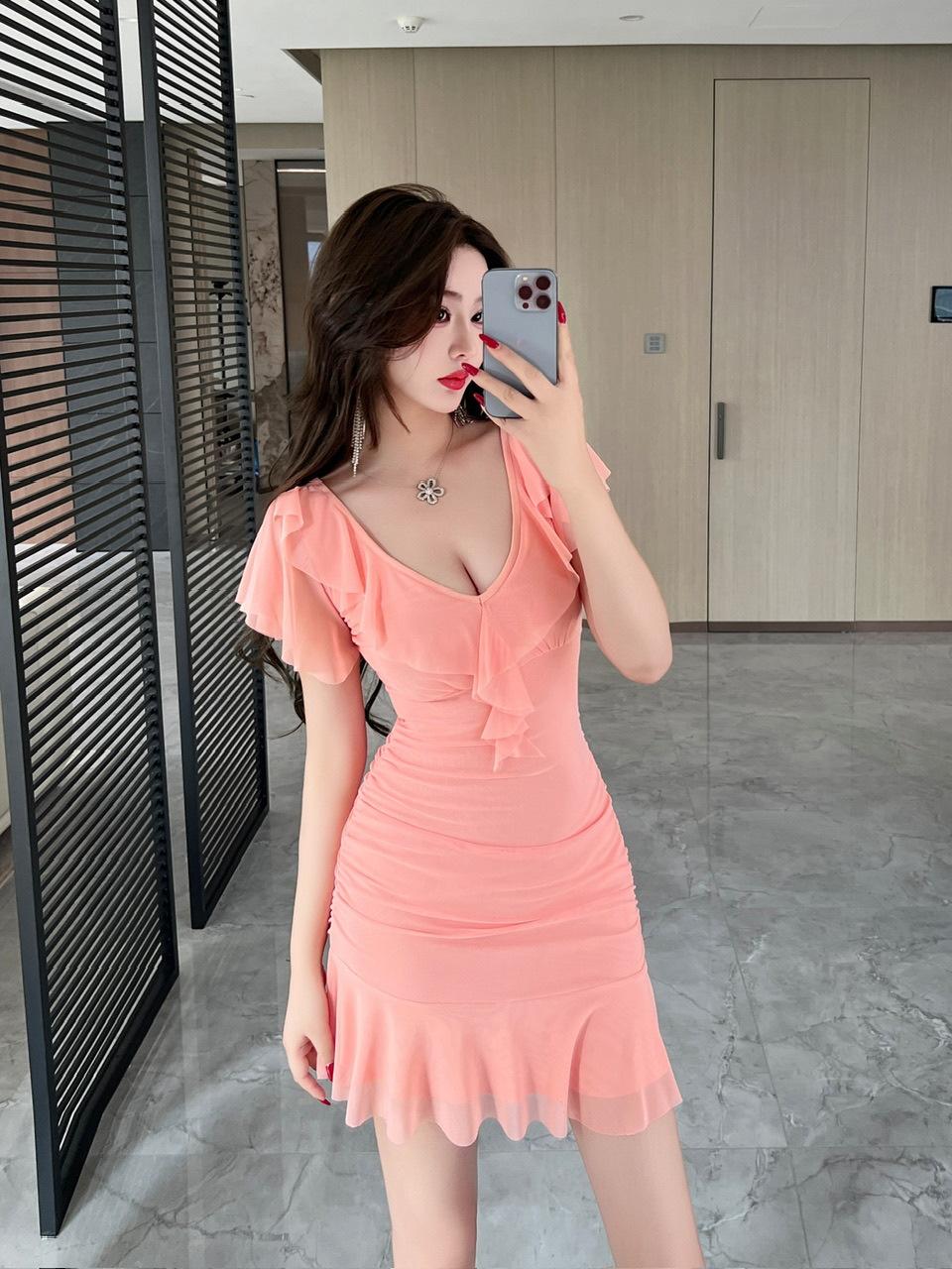 

Pure desire sexy short dress women s summer lotus leaf sleeve design short skirt waist and thin short sleeve hip skirt L рожевий