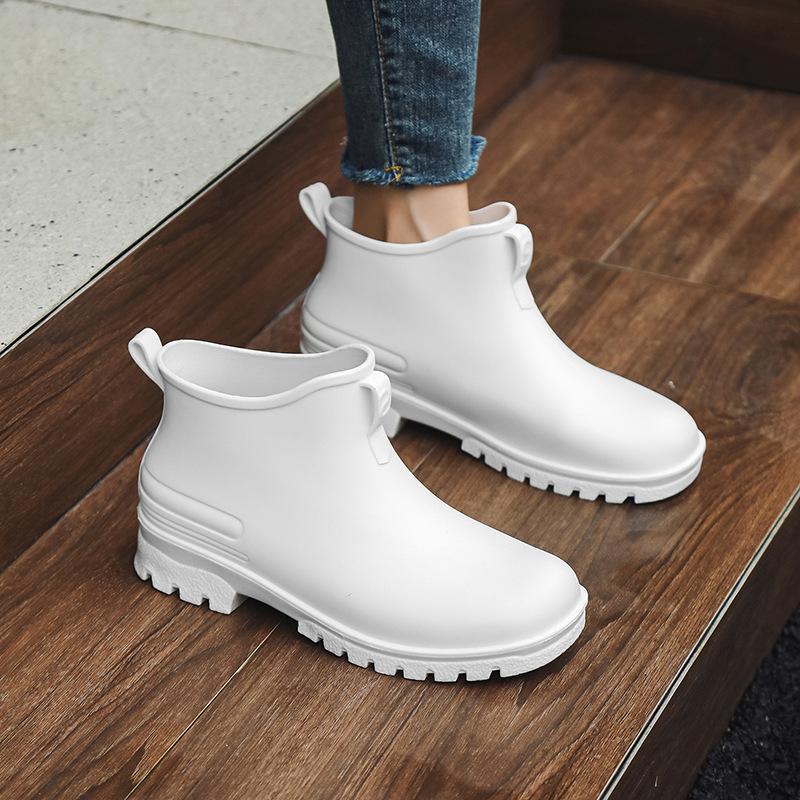 

Низкие парные дождевые туфли Женские нескользящие резиновые туфли на толстой подошве Обувь однотонного цвета с круглым носком Модные женские резиновые сапоги 44 белый