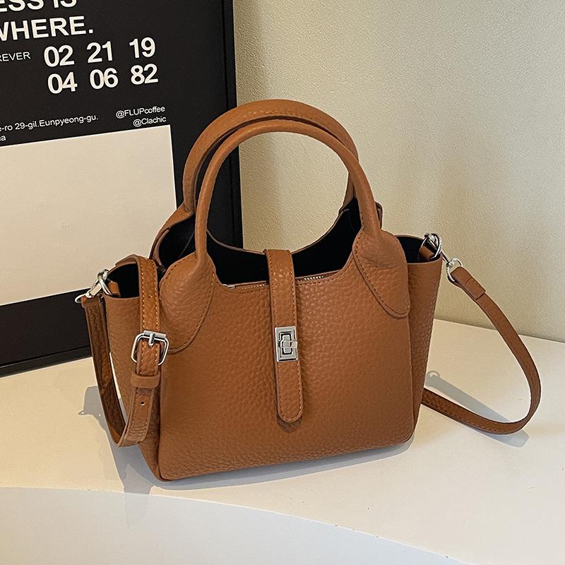 

Popular hot-selling Korean version of casual and fashionable lychee pattern portable vegetable basket bag temperament versatile simple messenger women