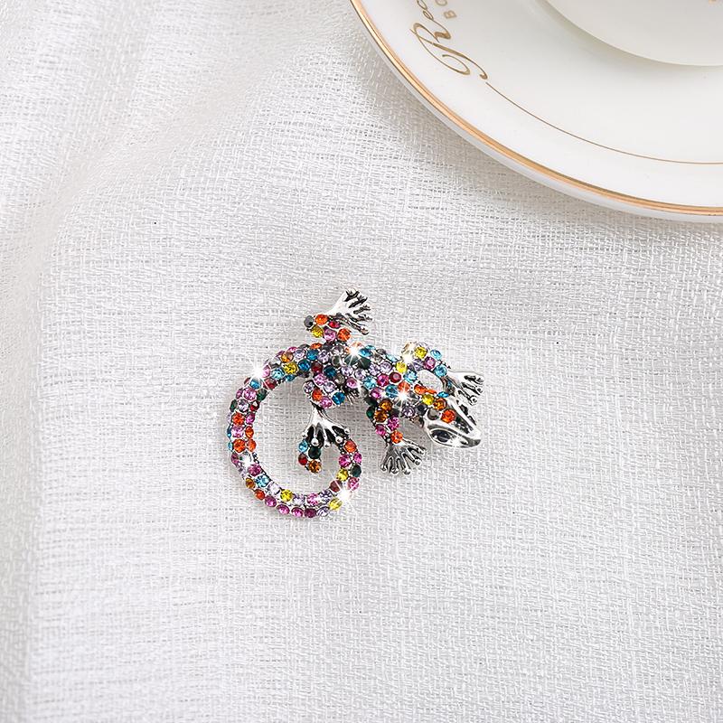 SKEDS Small Size Women Girls Cute Butterfly Owl Crystal Jewelry Brooch Retro Casual Sweater Dress Brooches Animal Badges Corsage