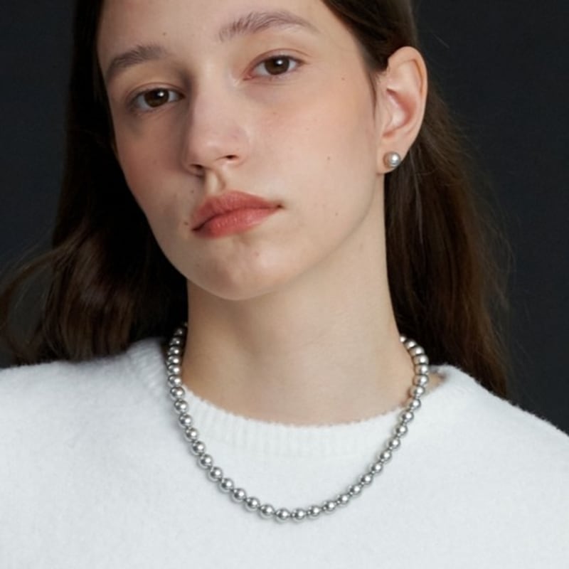 LOVE ME MONSTER Essential Pearl Necklace 8mm (L233MNK010)