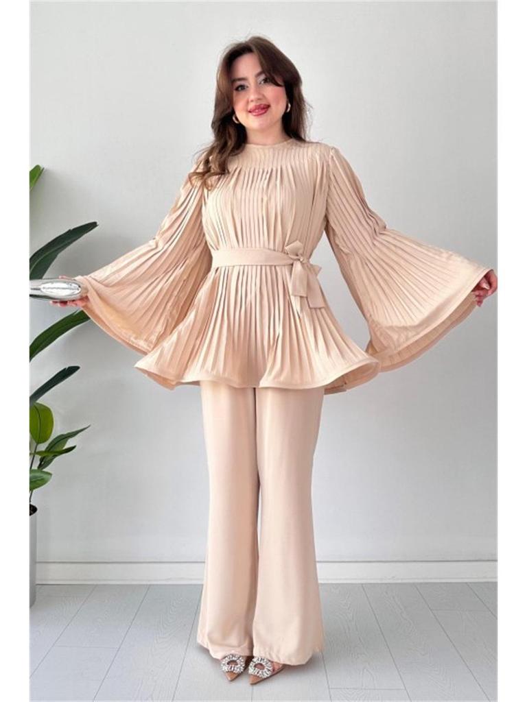 Nuovo Set Moda Donna 2024: Top Pieghettato con Lacci e Pantaloni a Gamba Larga