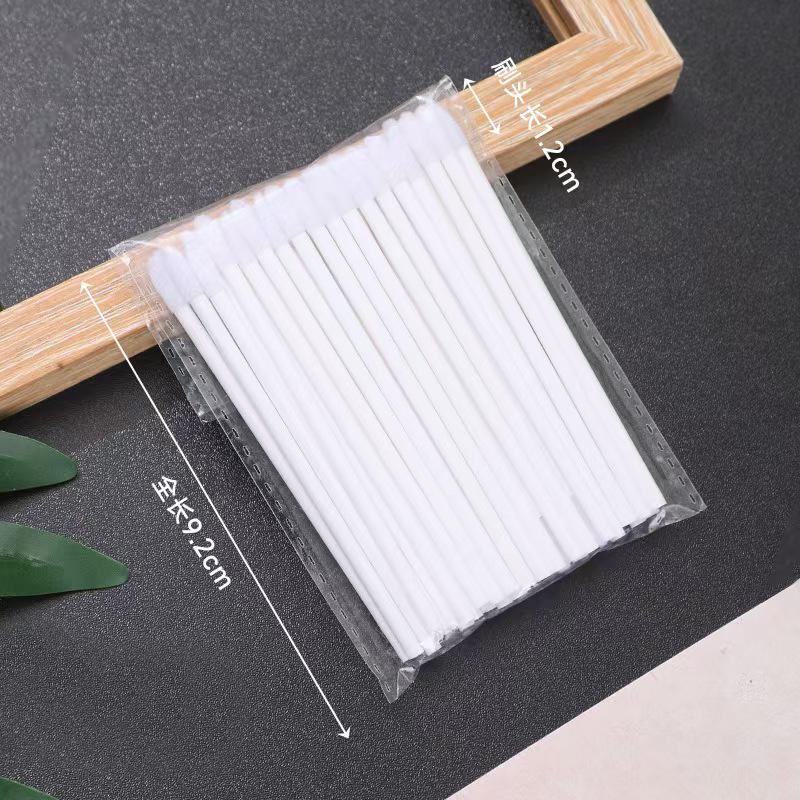 Portable Disposable Lip Brush - Lipstick & Gloss Applicator Tool