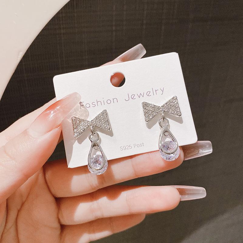 Silver Needle Fashion Simple Zircon Earrings Crystal Diamond Earrings Temperament Popular Bow Earrings Women