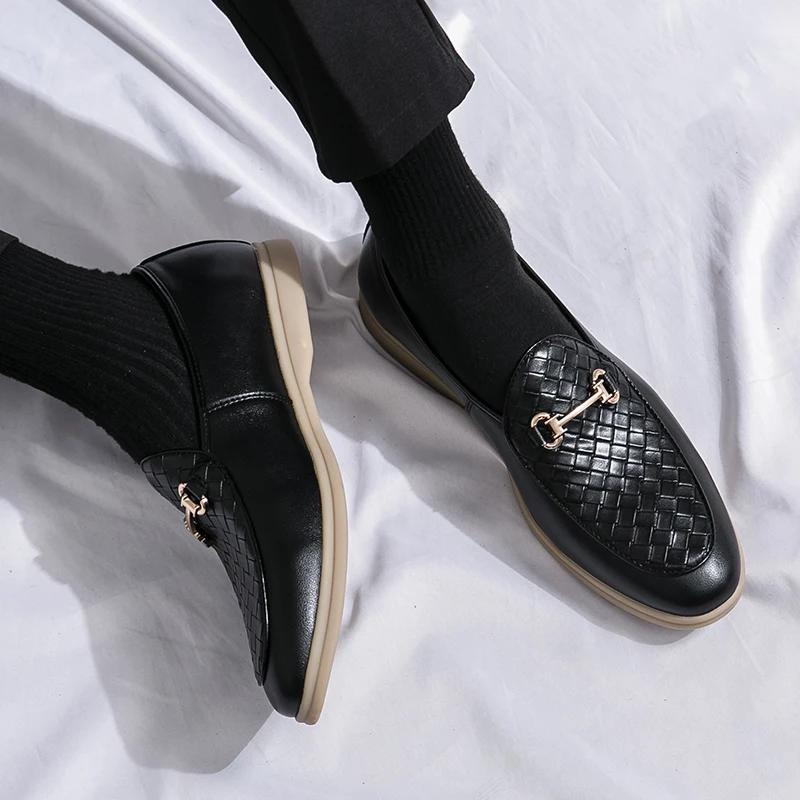Fashion Men Luxury Leather Shoes Casual Moccasins Mens Fashion Slip-on Summer Party Wedding Loafers Men Light Comfortable Driving Flats