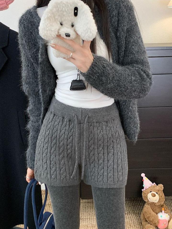 Retro Wide-Leg Cable Knit Bootcut Pants - Women's Slimming Autumn Wear