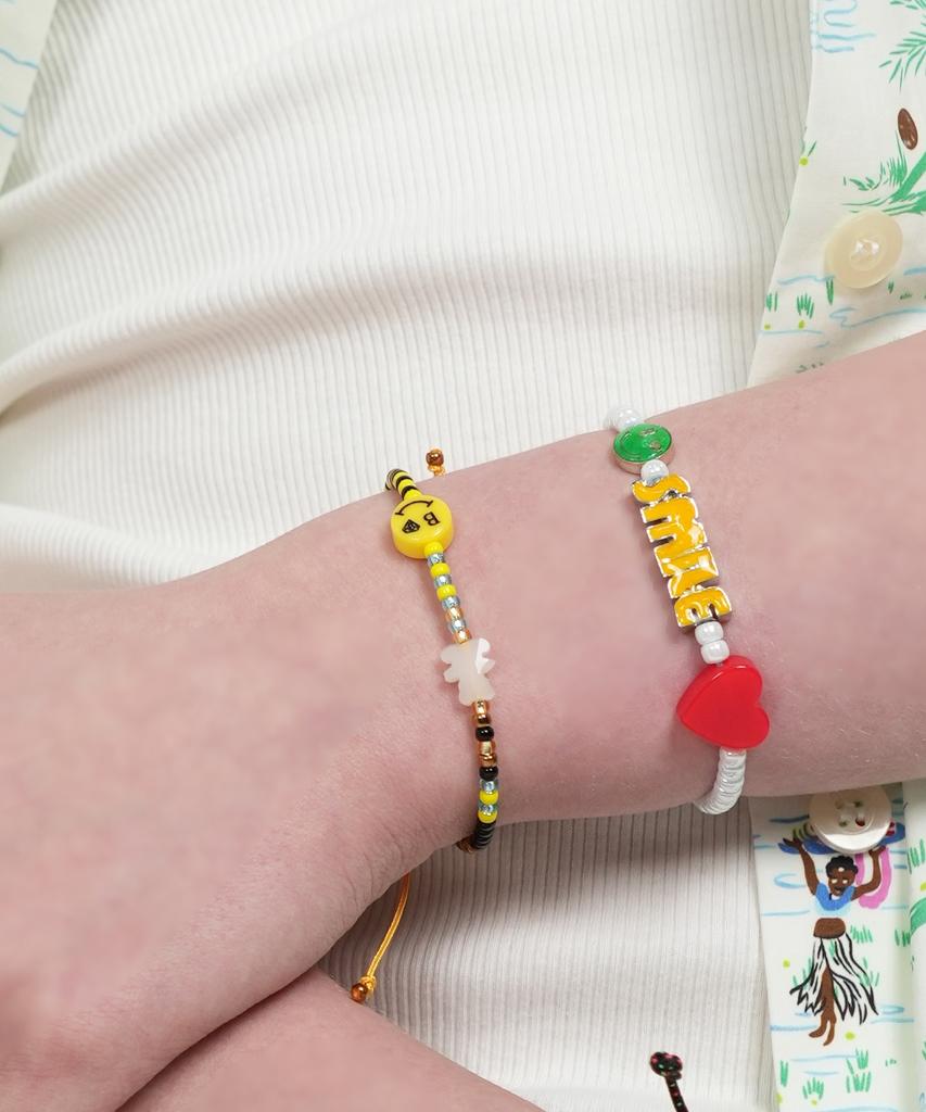 Bonbeau Kitsch Motives Charm Beads Knot Bracelet Kitsch Smile Teddy Bear Charm Beads Thread Bracelet Knot Bracelet