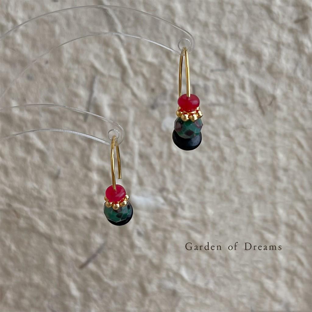 

Chinese Handmade Red Agate Retro Earrings: Artistic High-End Ethnic Style for Women