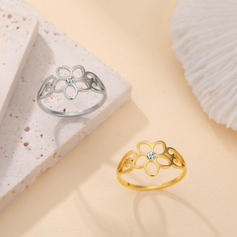 Summer Fashion Fresh Hollow Five Petal Flower Rhinestone Ring For Women Elegant Openwork Floral Band Jewelry Gift