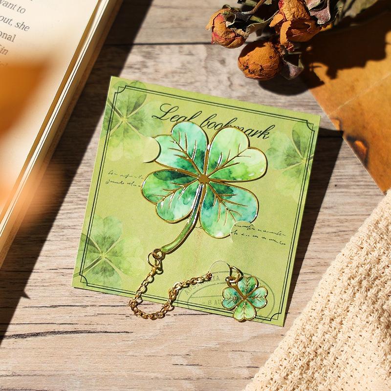 Metal Bookmarks - Vintage Leaf Shape Bookmarks Set, Enamel Gold Edge Book Page Clips, Elegant Chinese Style Reading Accessories (8cm X 8cm)