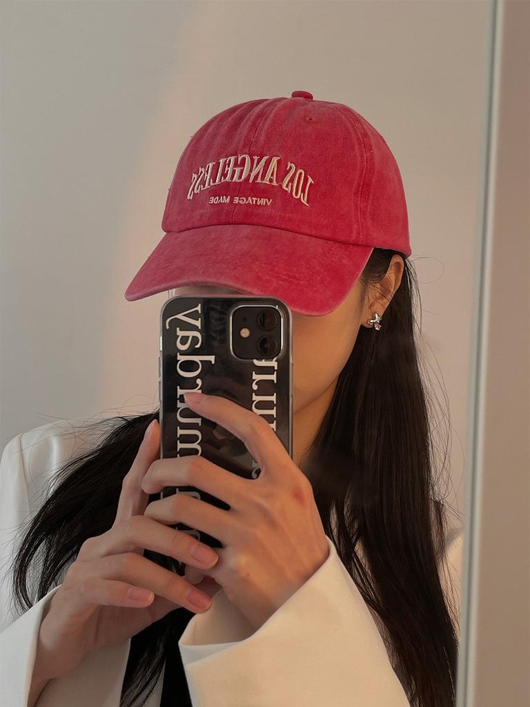 And Elegant Comfortable Cotton Baseball Cap With Soft Brim Curved