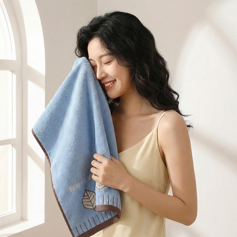 Striped Absorbent Thick Cotton Face Towel Soft Yarndyed Design For Adults
