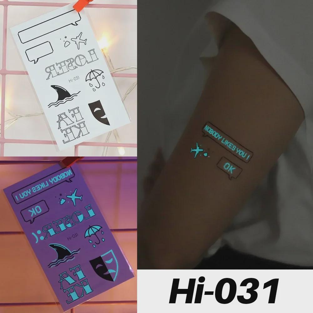 Ljusblå Vattentäta Tatueringklistermärken: Orm- och Fjärilsdesigner för Musikfestivaler