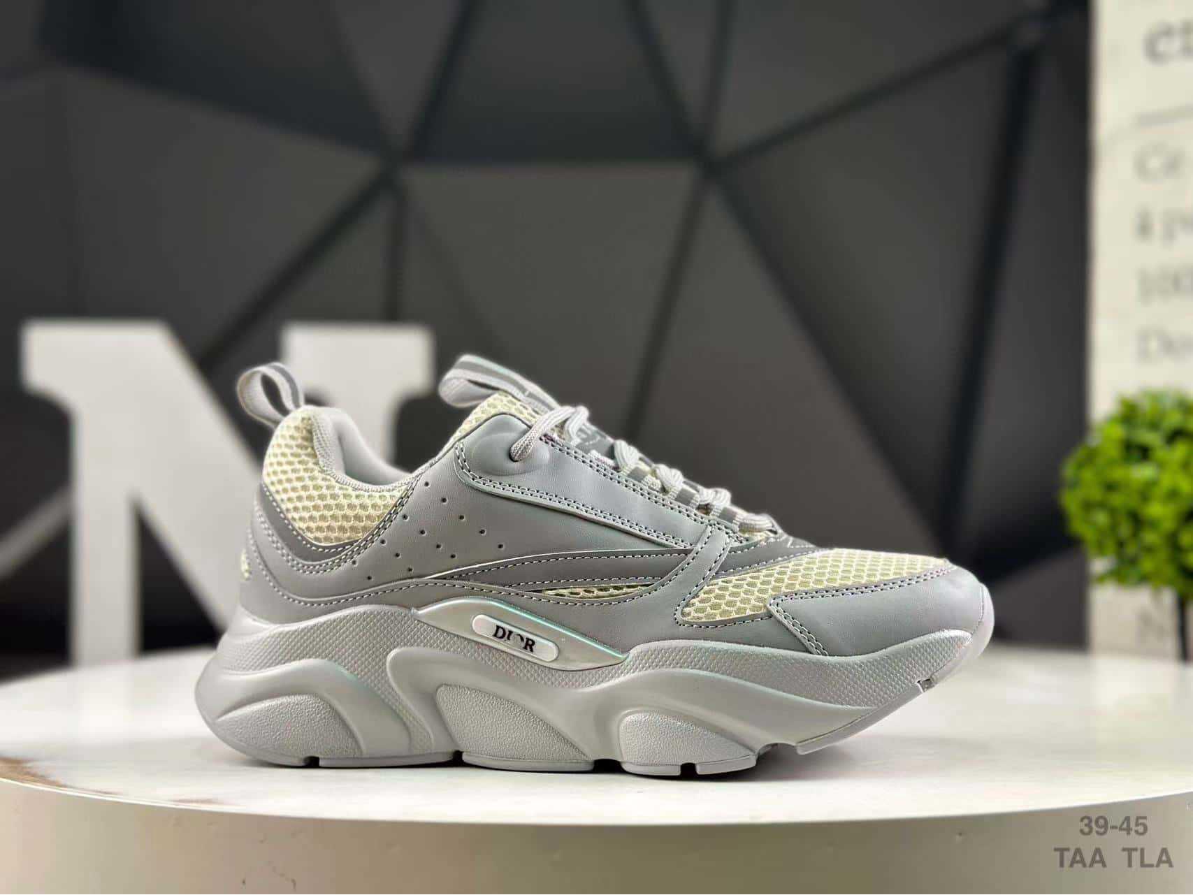 B22 Sneakers Dad con Aumento Altezza in Rete - Scarpe Sportive Stile Europeo da Uomo e Donna 39