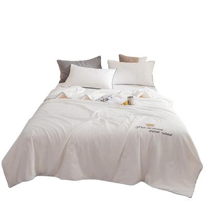 Yiyiai All-Season Soy Fiber Antibacterial Quilt