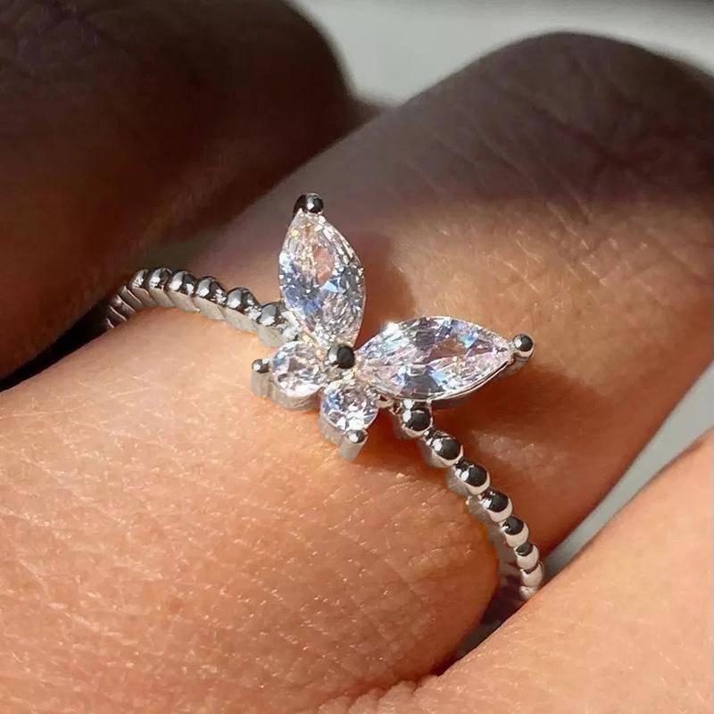 1Pc Fashionable Exquisite Simple Butterfly Single Ring Fashionable Exquisite Inlaid Synthetic Zircon Ring Daily Matching Ring