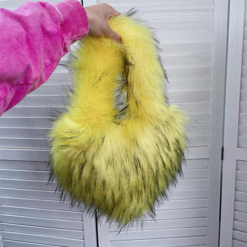 

Popular New Popular Heart Shaped Fluffy Women s Messenger Bags Lovely Fur Faux Soft Plush Tote Bag Winter Trendy Chic One Shoulder Bag Clutch Purses жёлтый