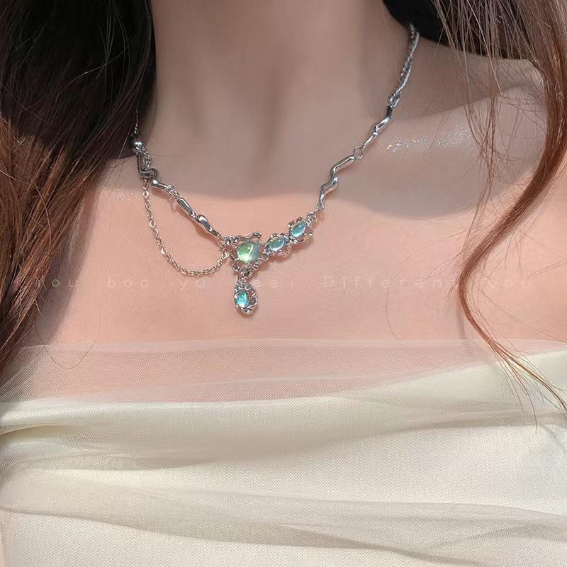 Thorns niche design moonstone cross sweet cool collarbone chain women's hip hop cold wind fashion necklace versatile niche